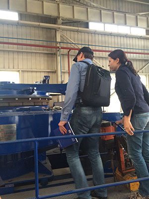 Los clientes de Rusia visitaron la trituradora de impacto de eje vertical de Camelway2